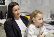 Forradalmi műtéttel mentették meg egy négyéves siket kislány hallását