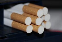 Őrizetbe vett a NAV egy cigarettát csempésző férfit