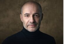 További öt évig Rudolf Péter vezeti a Vígszínházat