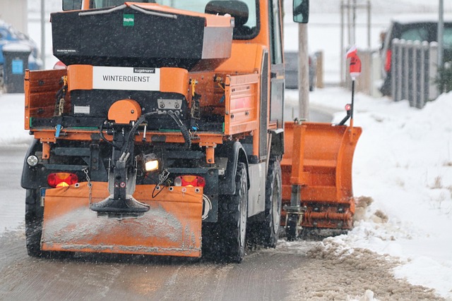 snow-plough-5895336_640