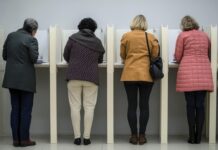 Érvénytelen lett a népszavazás Szlovákiában az alacsony részvétel miatt