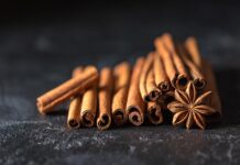 A fahéj jótékony hatásai és egy egyszerű fahéjas sütemény recept.