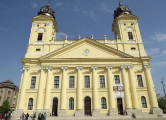 A kormány nem támogatja a debreceni CATL-akkugyár további bővítését