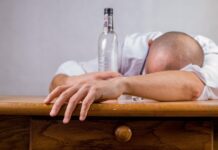 Ájultra vertek egy részeg férfit az ápolók a pécsi detoxikálóban