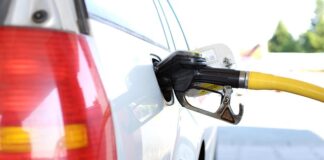 A cseh kormány szükség esetén korlátozza az energia- és üzemanyagárakat