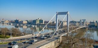Hétfőtől felfordulás jön az Erzsébet hídnál: hetekig komoly torlódásokra kell készülni